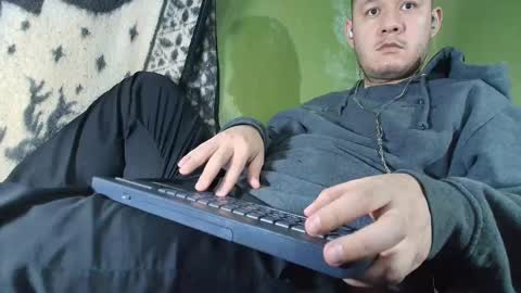 Snapshot of sweet_guy36 chatting on 7, 10, 2025 sweet_guy36 online show from 7, 10, 2025
