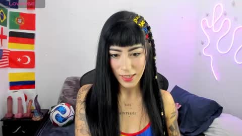 Snapshot of sweet_joint_girl chatting on 7, 7, 2026 Dahnna online show from 7, 7, 2026