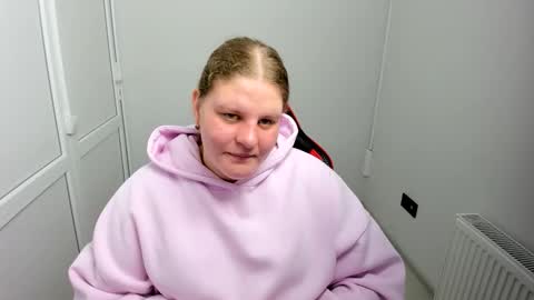 Snapshot of sweet_karla_la chatting on 10, 5, 2026 Karla online show from 10, 5, 2026