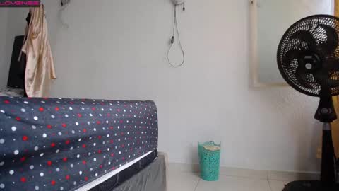 Lady online show from 5, 1, 2025