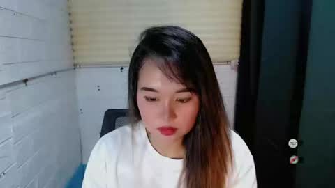 Snapshot of sweet_laika chatting on 2, 1, 2025 LAIKA online show from 2, 1, 2025