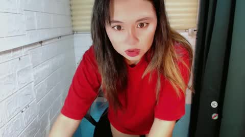 Snapshot of sweet_laika chatting on 13, 1, 2025 LAIKA online show from 13, 1, 2025