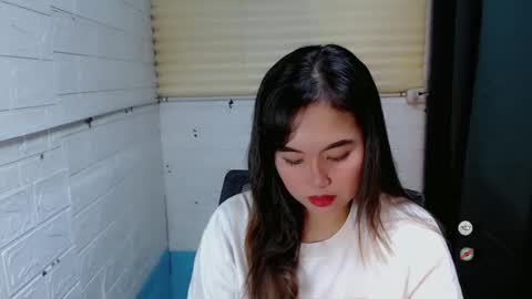 Snapshot of sweet_laika chatting on 15, 1, 2025 LAIKA online show from 15, 1, 2025