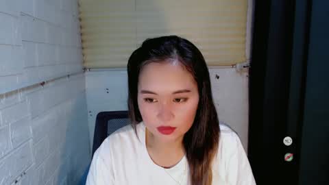 Snapshot of sweet_laika chatting on 3, 2, 2025 LAIKA online show from 3, 2, 2025