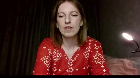 Snapshot of sweet_lilbunny chatting on 19, 12, 2025 sweet_lilbunny online show from 19, 12, 2025