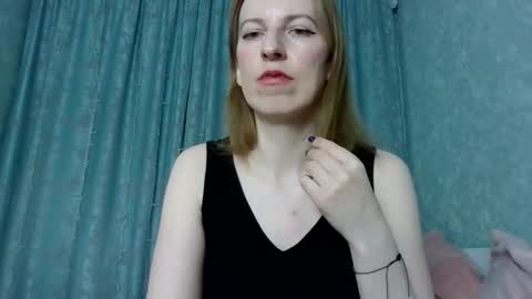 Snapshot of sweet_lilbunny chatting on 10, 2, 2026 sweet_lilbunny online show from 10, 2, 2026
