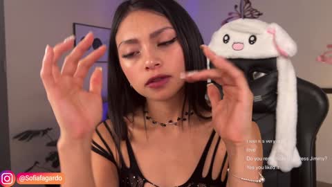 Snapshot of sweet_littleee chatting on 14, 1, 2025 free private online show from 14, 1, 2025