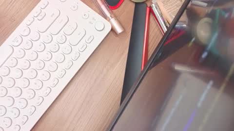 Mikki online show from 5, 2, 2026