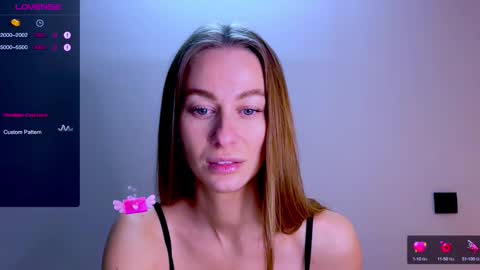 Snapshot of sweet_mia_91 chatting on 28, 9, 2025 Mia online show from 28, 9, 2025