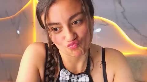 Live 1500am 2100pm online show from 17, 12, 2025