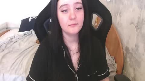 sweet_my_dream online show from 16, 4, 2026