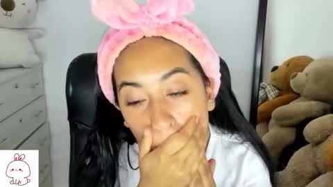 Snapshot of sweet_nhaomy chatting on 11, 9, 2025 Nhaomy online show from 11, 9, 2025