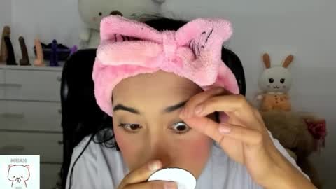 Snapshot of sweet_nhaomy chatting on 2, 10, 2025 Nhaomy online show from 2, 10, 2025