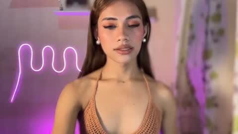 Snapshot of sweet_nikki03 chatting on 22, 9, 2025 sweet_nikki03 online show from 22, 9, 2025
