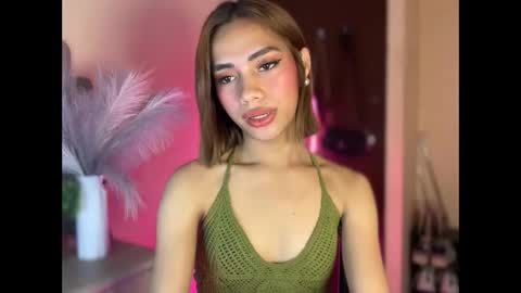 Snapshot of sweet_nikki03 chatting on 3, 10, 2025 sweet_nikki03 online show from 3, 10, 2025