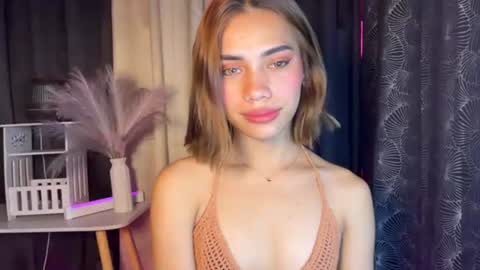 Snapshot of sweet_nikki03 chatting on 12, 10, 2025 sweet_nikki03 online show from 12, 10, 2025