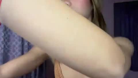 Snapshot of sweet_nikki03 chatting on 9, 7, 2026 sweet_nikki03 online show from 9, 7, 2026