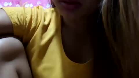 Snapshot of sweet_nina4uxx chatting on 2, 2, 2025 Nina online show from 2, 2, 2025