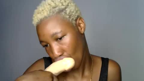 Snapshot of sweet_pussy04 chatting on 6, 6, 2026 sweet girl online show from 6, 6, 2026