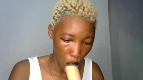 Snapshot of sweet_pussy04 chatting on 10, 6, 2026 sweet girl online show from 10, 6, 2026
