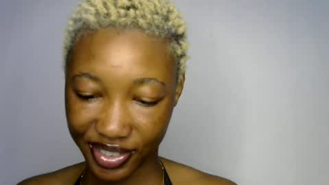 Snapshot of sweet_pussy04 chatting on 23, 6, 2026 sweet girl online show from 23, 6, 2026
