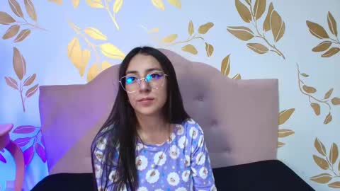 Snapshot of sweet_sammy_7 chatting on 25, 2, 2025 Sammy Lauren online show from 25, 2, 2025