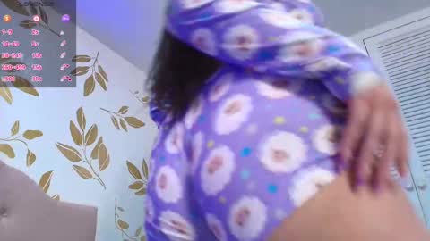 Snapshot of sweet_sammy_7 chatting on 25, 2, 2025 Sammy Lauren online show from 25, 2, 2025