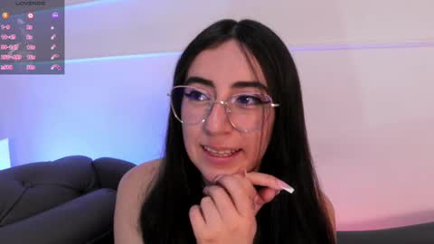 Snapshot of sweet_sammy_7 chatting on 11, 3, 2025 Sammy Lauren online show from 11, 3, 2025