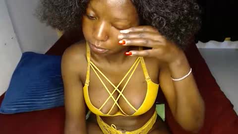 ellanah Tracie online show from 11, 1, 2026