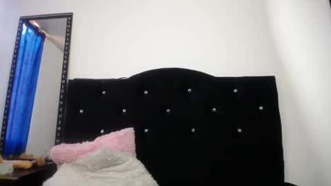 Adriana online show from 5, 4, 2026