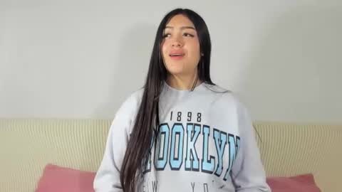 sweet_sophie_7 online show from 24, 1, 2025