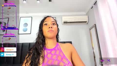 Snapshot of sweet_starxx chatting on 7, 1, 2025 Yeileen online show from 7, 1, 2025