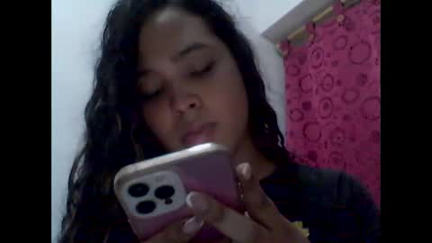 Snapshot of sweet_starxx chatting on 1, 3, 2025 Yeileen online show from 1, 3, 2025