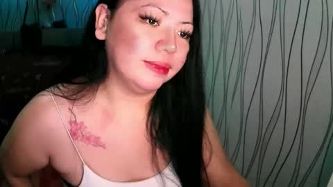 Snapshot of sweet_sugarxxx09 chatting on 27, 11, 2025 Caren online show from 27, 11, 2025