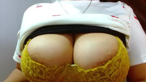 Snapshot of sweet_tammyy chatting on 8, 3, 2025 tammy IG stammy 36 online show from 8, 3, 2025