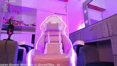 Snapshot of sweet_tiiina chatting on 11, 12, 2024 online show from 11, 12, 2024
