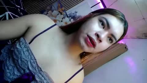 sweet_trexie online show from 17, 12, 2025