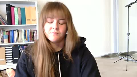 Heidi Brenner - Please check bio for schedule  FAQ online show from 23, 1, 2025