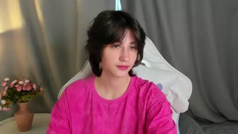 Snapshot of sweet_vanillopa chatting on 19, 6, 2026 Carolina Lu online show from 19, 6, 2026