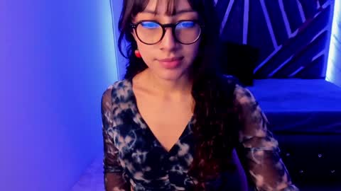 Snapshot of sweet_venus4 chatting on 3, 1, 2025 sweet_venus4 online show from 3, 1, 2025