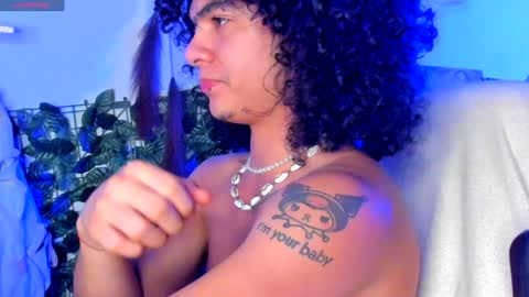 Steven independent model online show from 25, 1, 2025