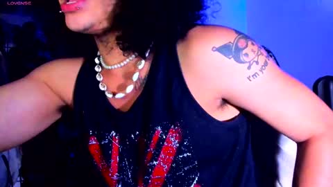 Steven independent model online show from 24, 2, 2025