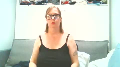 Snapshot of sweetandnaughty123 chatting on 7, 7, 2026 sweetandnaughty123 online show from 7, 7, 2026