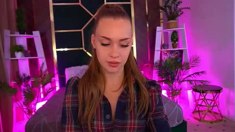 Snapshot of sweetangellic chatting on 21, 9, 2025 SweetAngellic online show from 21, 9, 2025
