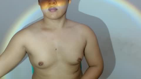 Snapshot of sweetasiangay chatting on 1, 11, 2025 sweetasiangay online show from 1, 11, 2025