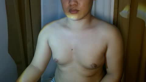 Snapshot of sweetasiangay chatting on 4, 11, 2025 sweetasiangay online show from 4, 11, 2025