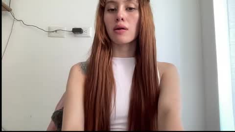Snapshot of sweetaura0_0 chatting on 9, 5, 2026 SweetAura0 0 online show from 9, 5, 2026