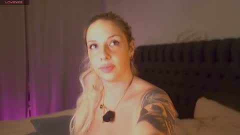 Snapshot of sweetbella95__ chatting on 22, 6, 2026 Bella online show from 22, 6, 2026