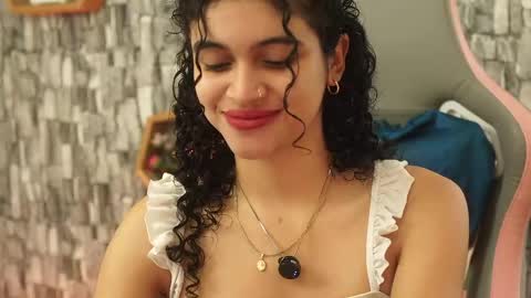 Salom independent model online show from 15, 5, 2026