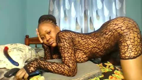 sweetbutterfly99 online show from 12, 9, 2025